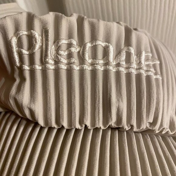 Issey Miyake pleats please cream hat - Picture 7 of 7